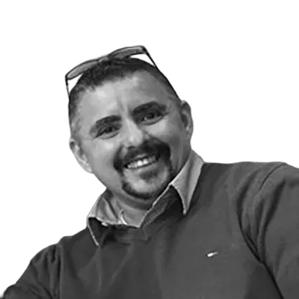 Portrait de Adham Mancini, Docteur Psychiatre, formateur.ice chez Equilibre Formation