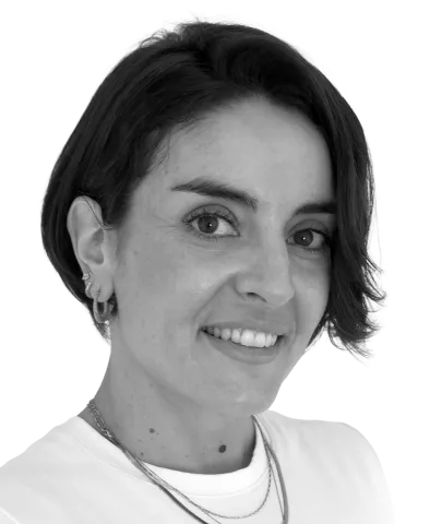 Portrait de Jessica Rizzo, Thérapeute Complémentaire Ortra TC Réflexothérapeute, formateur.ice chez Equilibre Formation