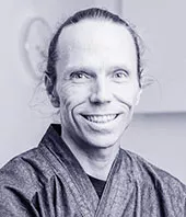 Portrait de Philippe Claus, Thérapeute Complémentaire Ortra TC Shiatsu, formateur.ice chez Equilibre Formation