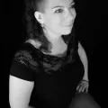 Portrait de Roxanne Burnier, Thérapeute Complémentaire Ortra TC Kinésiologie, formateur.ice chez Equilibre Formation